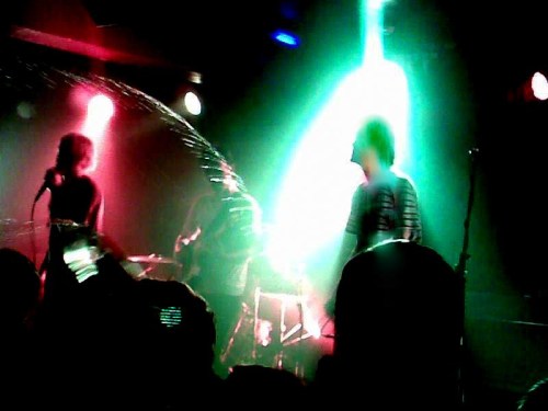 Kentucky rock band Cage the Elephant performing in Manchester in 2008